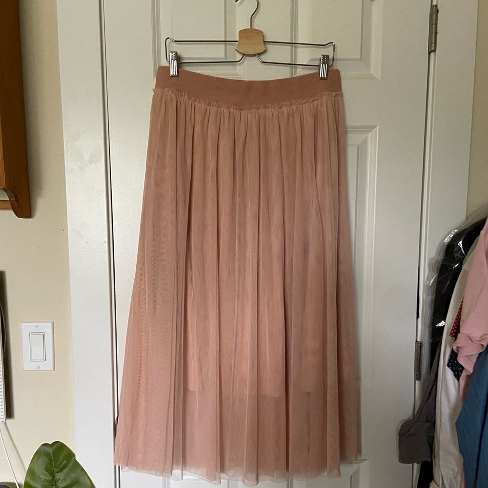 H&M tutu midi skirt size large love but runs like an xl